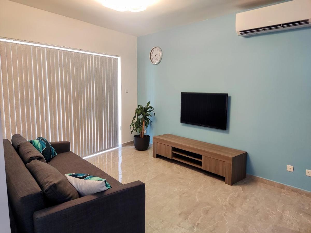 Deggies Apartments - Spacious, Modern Apartment! ناسار المظهر الخارجي الصورة